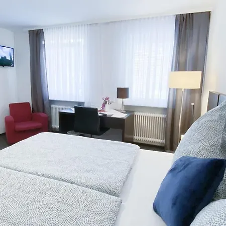 Garni Bad Cafe فندق *